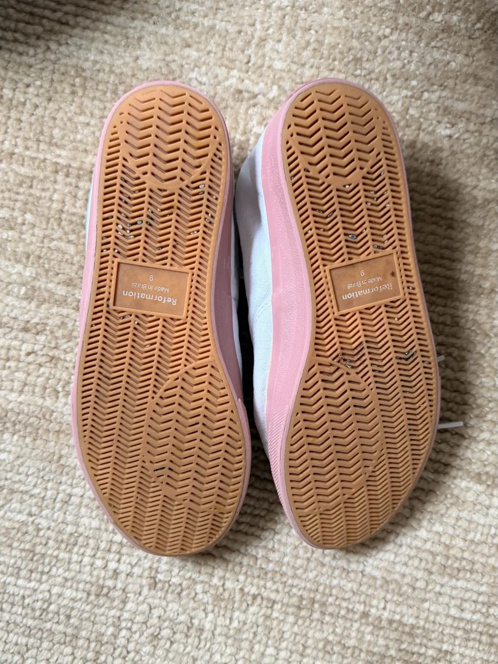Reformation Hazel Canvas Sneaker Size 9